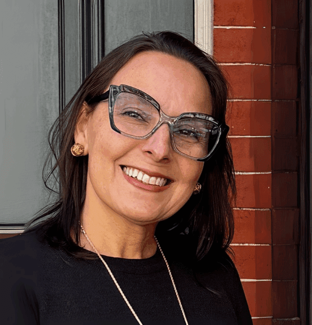 A professional headshot of Ana Paula Antunes Ferreira, an osteopathy researcher and educator, participant at the 3rd WCTCIM.
