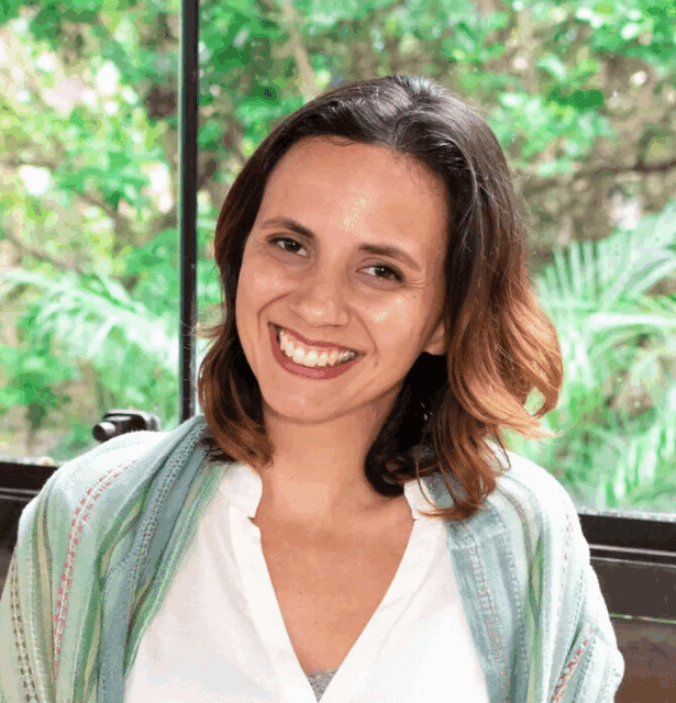 Professional headshot of Vanessa Castello B. Pereira, a speaker at the 3rd WCTCIM and specialist in Olfactory Therapy in Brazil.