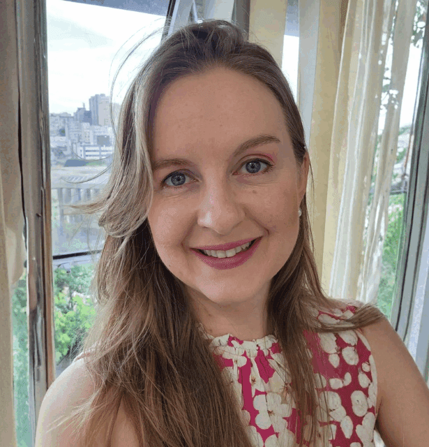 Professional headshot of Lisiane Löbler, Public Policy Analyst and Biologist from Brazil, a featured speaker at the 3rd WCTCIM.