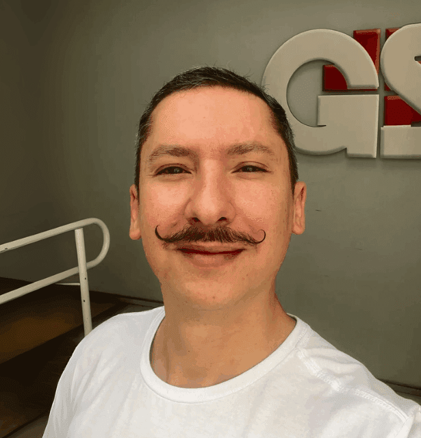 Professional headshot of Mauricio H. Chaloub, a Naturologist and speaker at the 3rd WCTCIM, dressed in business attire.