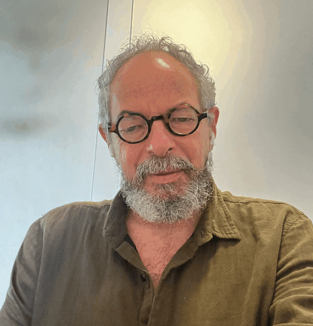 Professional headshot of Sergio Spalter, a pediatrician and immunologist speaking at the 3rd WCTCIM on integrative health approaches.